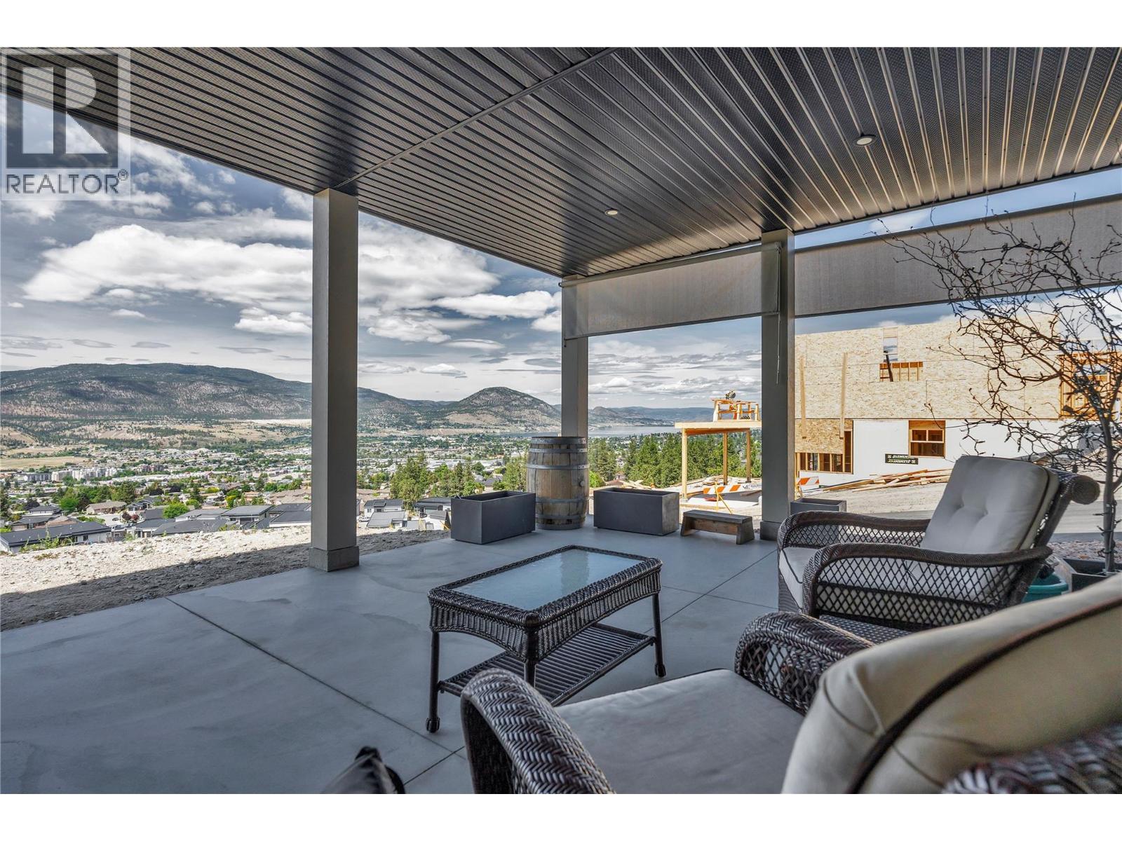 2775 HAWTHORN Drive - 35