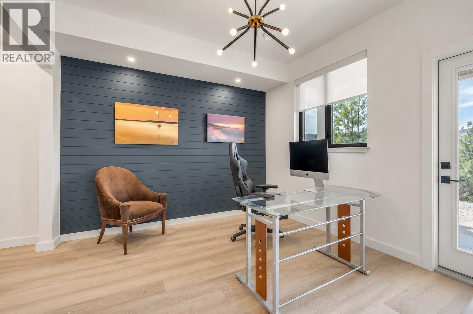 2775 HAWTHORN Drive - 29