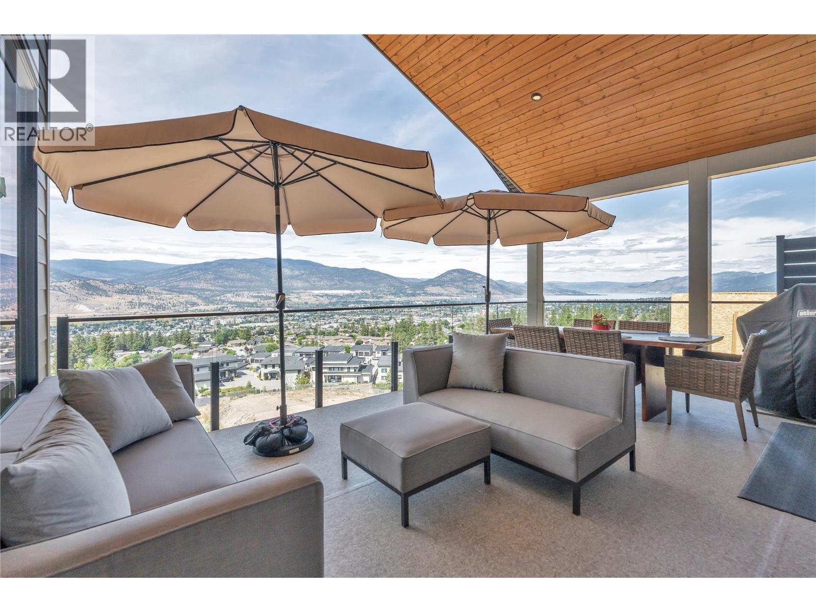 2775 HAWTHORN Drive - 1