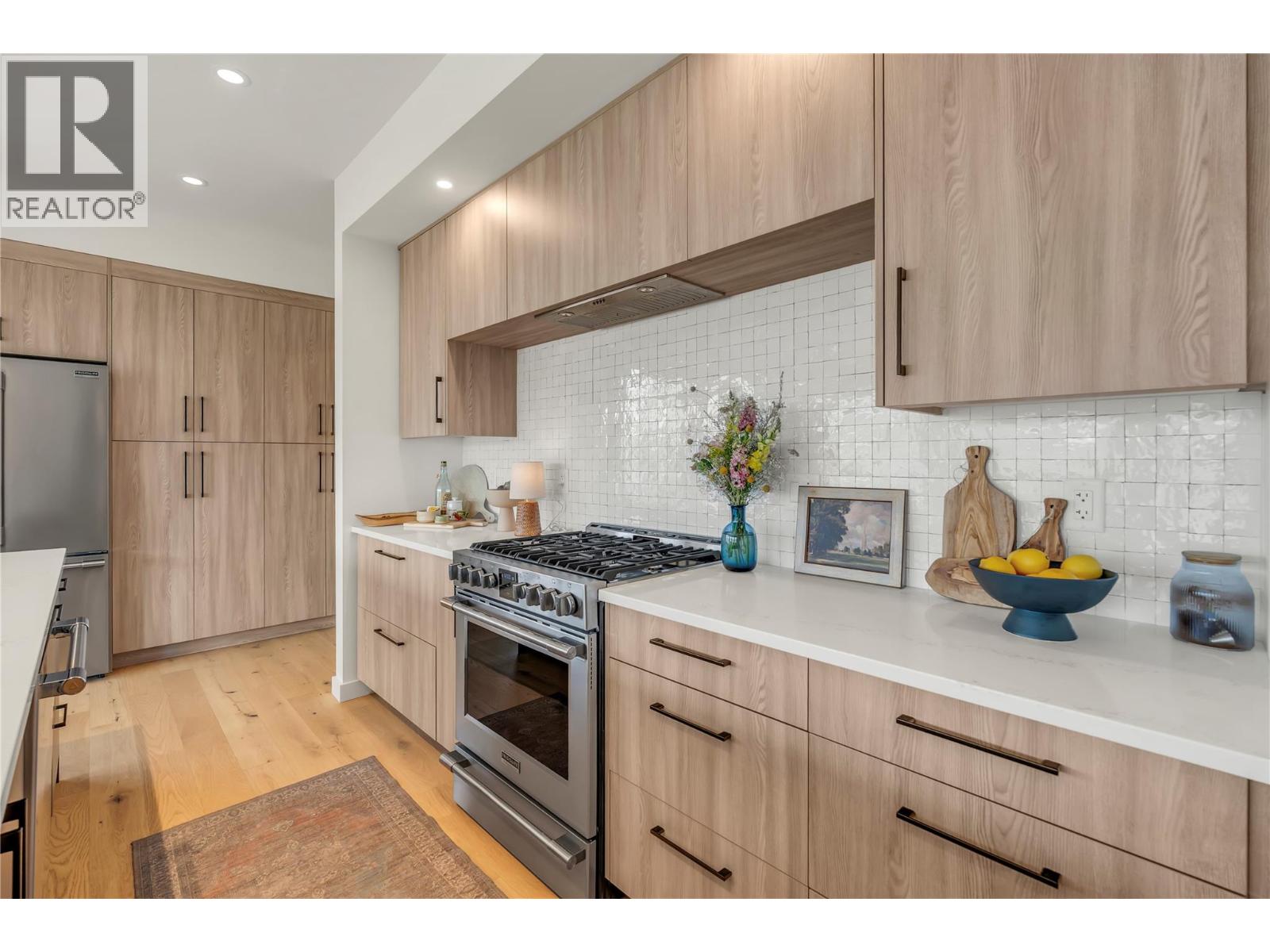 2775 HAWTHORN Drive - 41