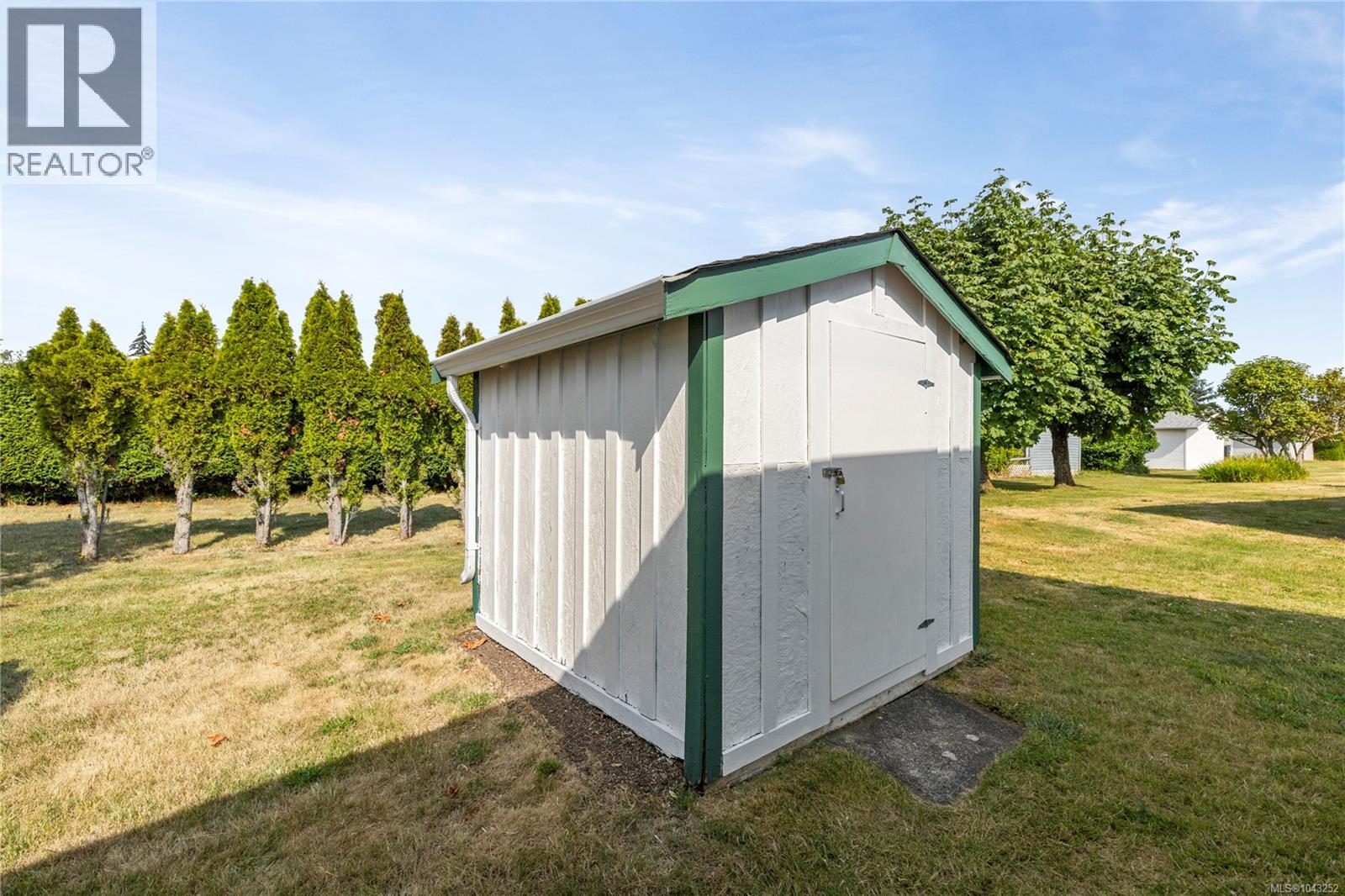 25 450 Stanford Ave, Parksville