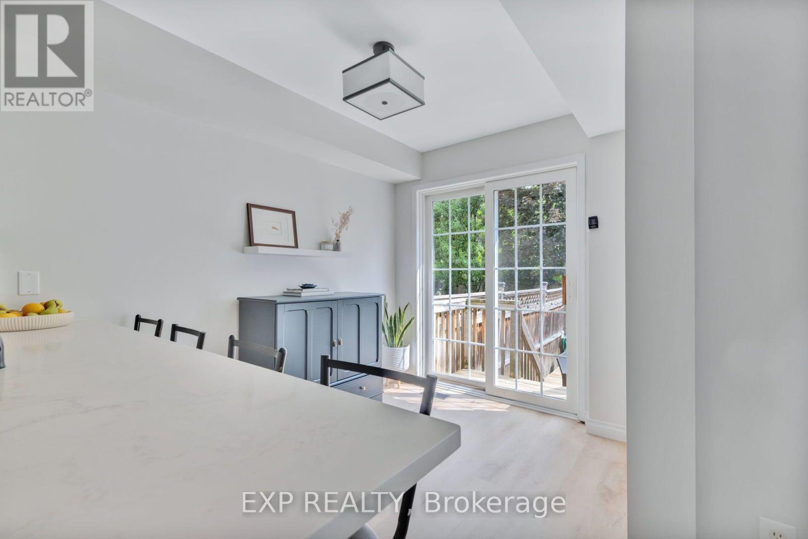 3 Bed, 3 Bath House for Sale in Ottawa – 210 WABISKAW PRIVATE, Ottawa – MLS# X13568424 - Image 13