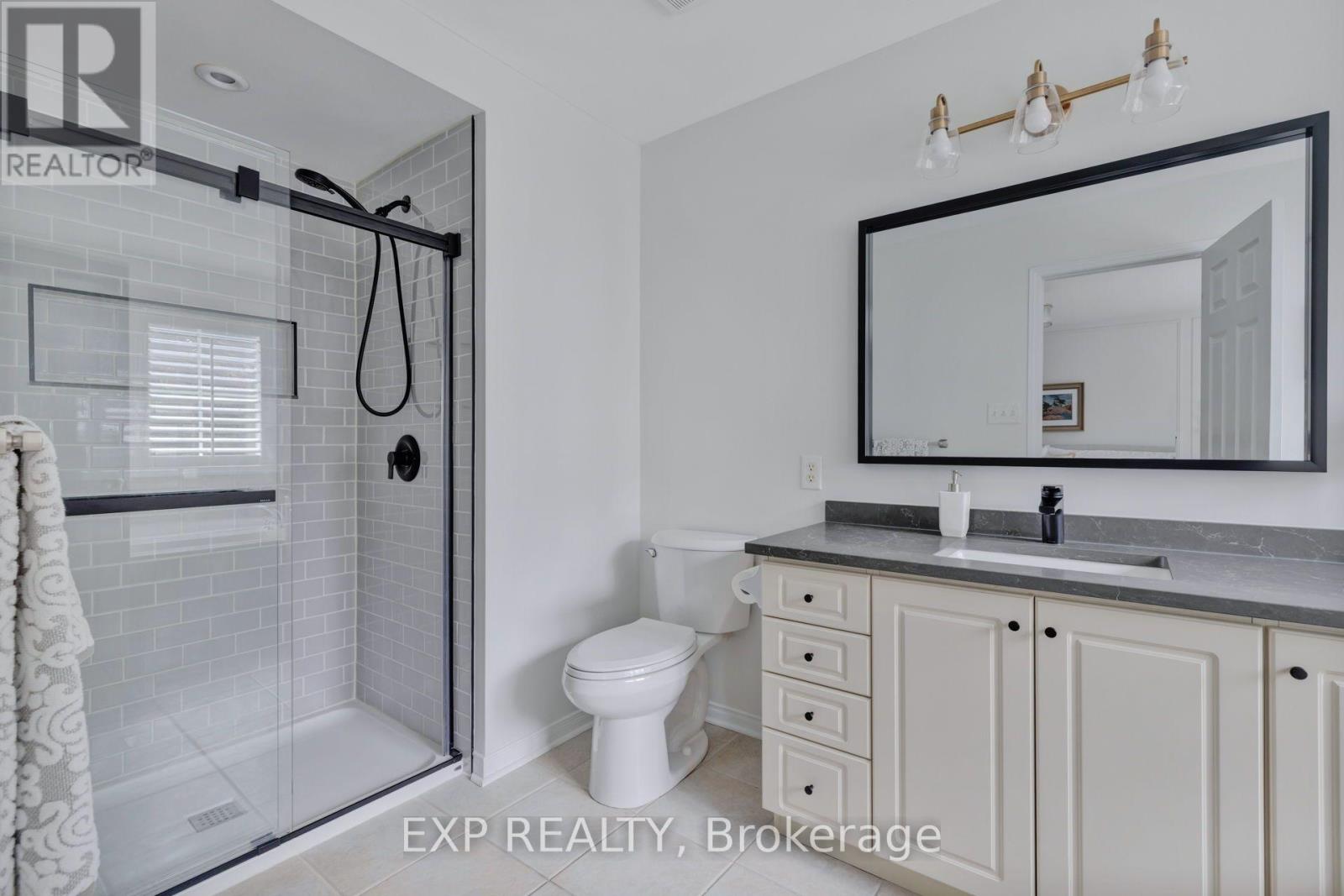 3 Bed, 3 Bath House for Sale in Ottawa – 210 WABISKAW PRIVATE, Ottawa – MLS# X13568424 - Image 30