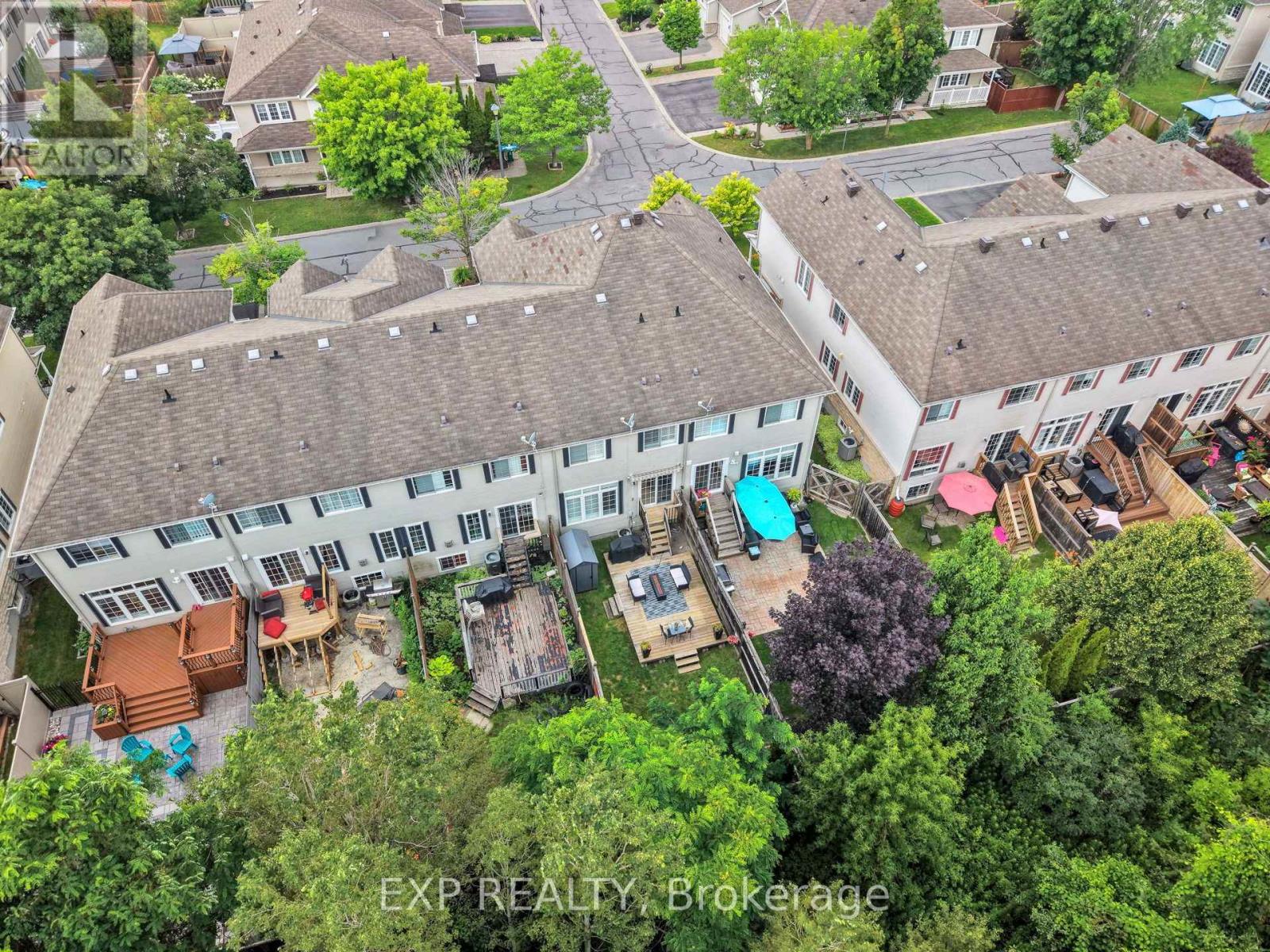 3 Bed, 3 Bath House for Sale in Ottawa – 210 WABISKAW PRIVATE, Ottawa – MLS# X13568424 - Image 48