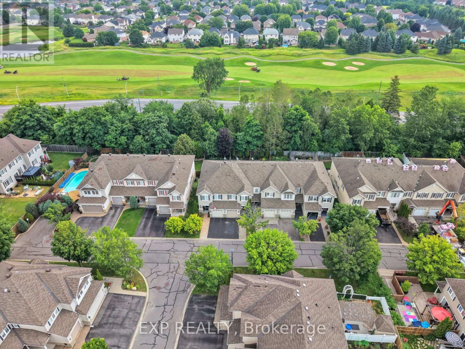 3 Bed, 3 Bath House for Sale in Ottawa – 210 WABISKAW PRIVATE, Ottawa – MLS# X13568424 - Image 49