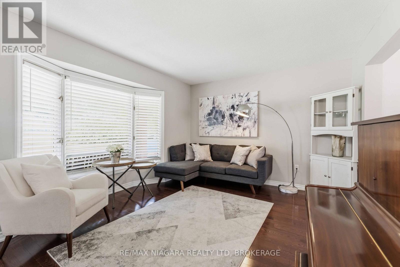 18 COURTLEIGH ROAD - Image 9