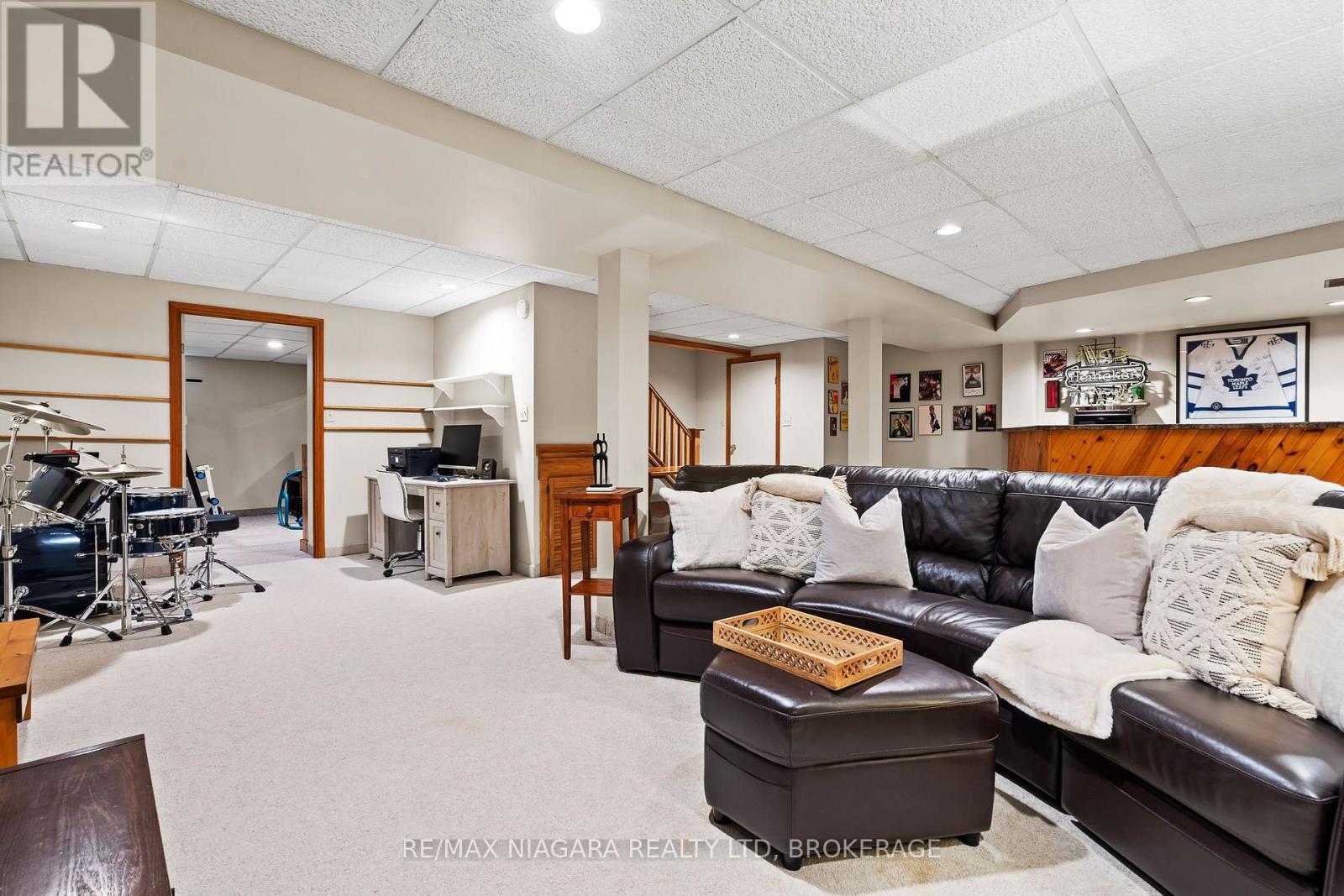 6370 EMMA STREET - 32