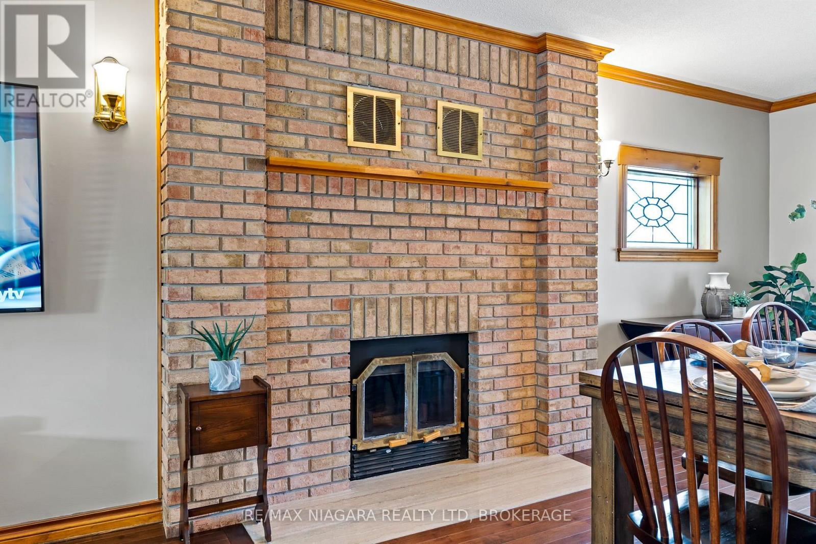 6370 EMMA STREET - 8