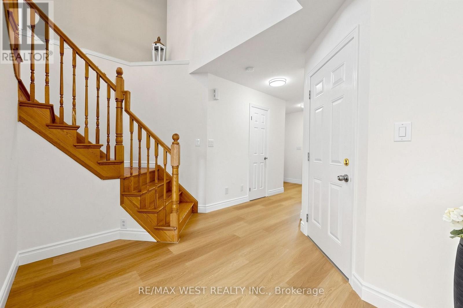 571 ST MORITZ AVENUE - Image 18