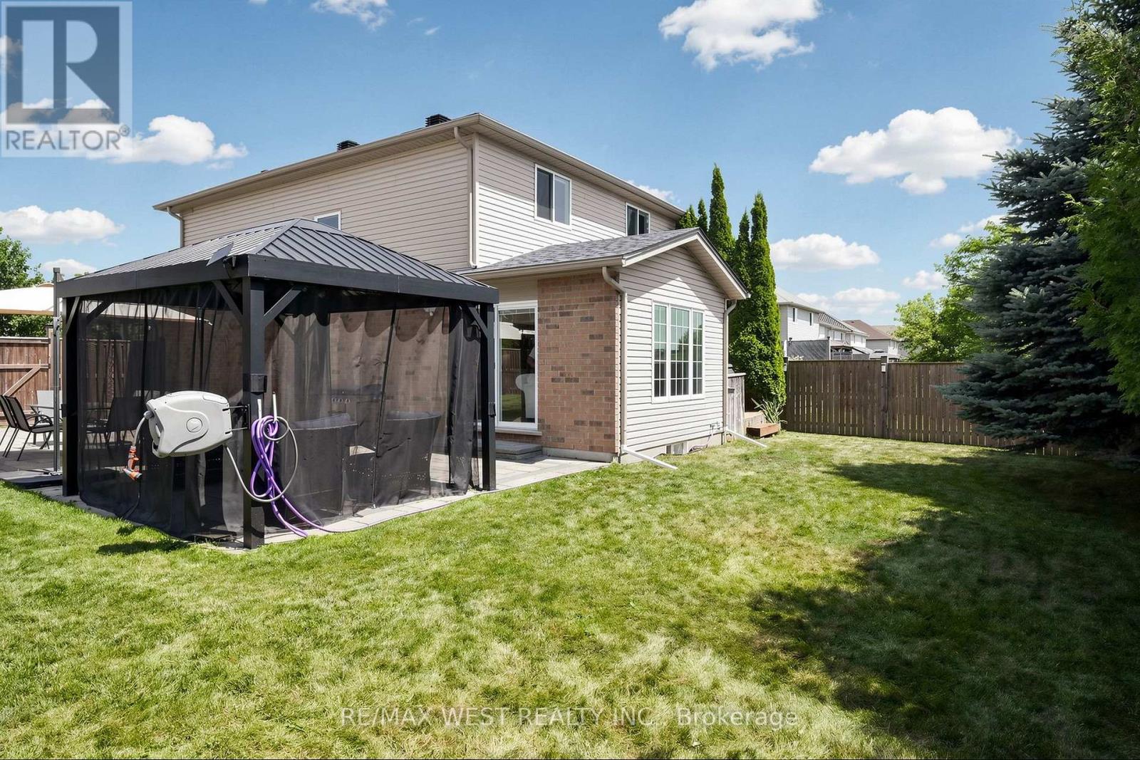 571 ST MORITZ AVENUE - Image 40