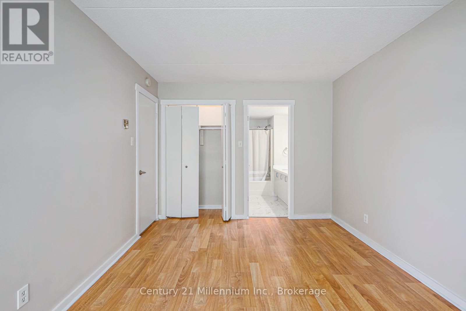 #171 51 TROTT BOULEVARD - 25