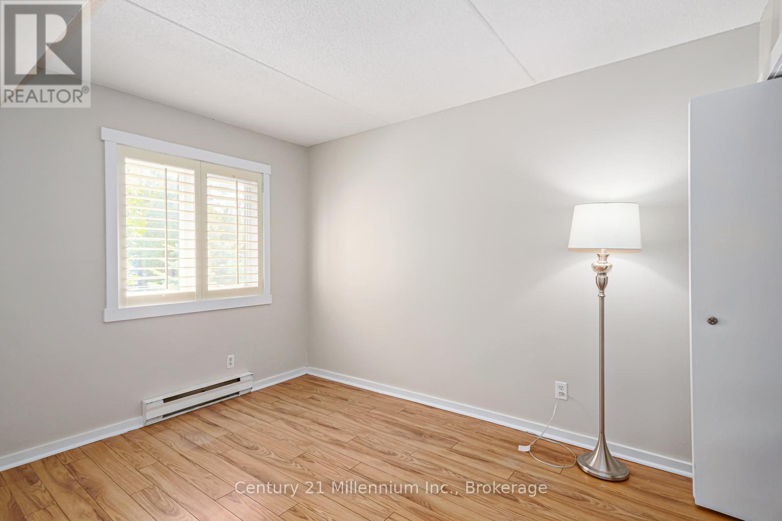 #171 51 TROTT BOULEVARD - 27