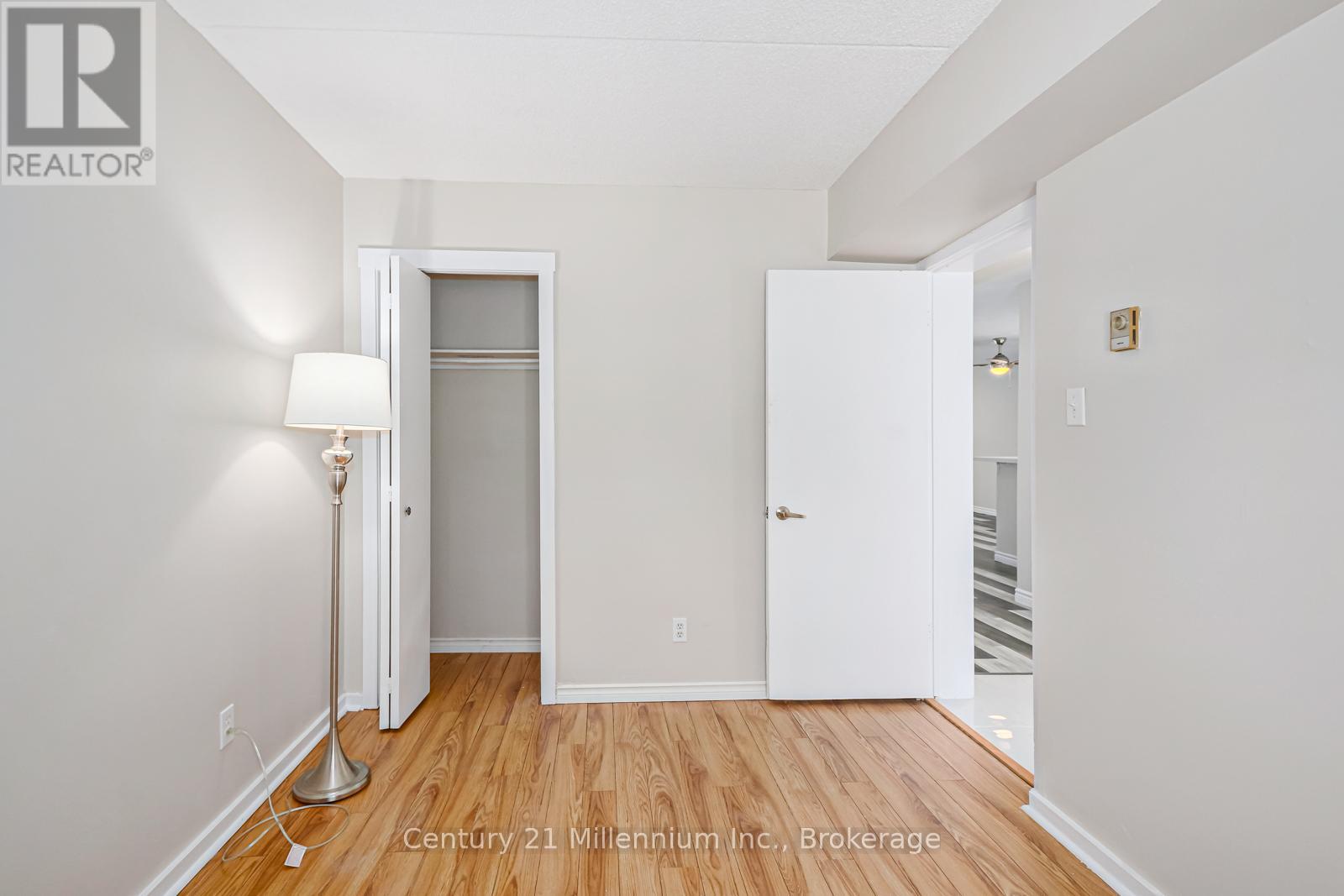 #171 51 TROTT BOULEVARD - 29