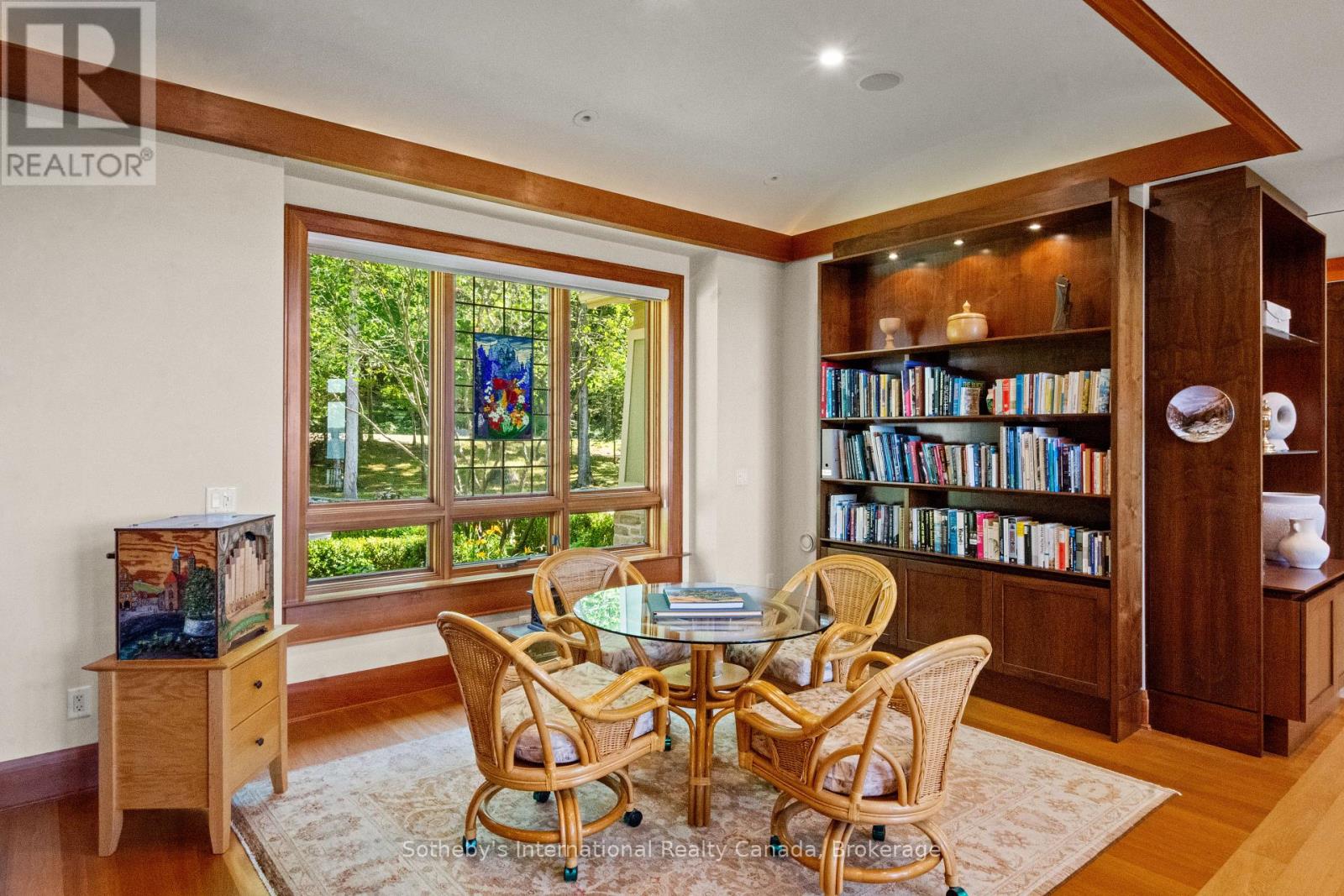 250 GORDON DRIVE - Image 13