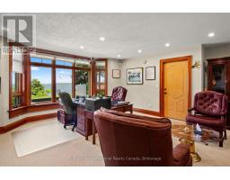 250 Gordon Drive, Penetanguishene, ON L9M1Y4 Photo 33