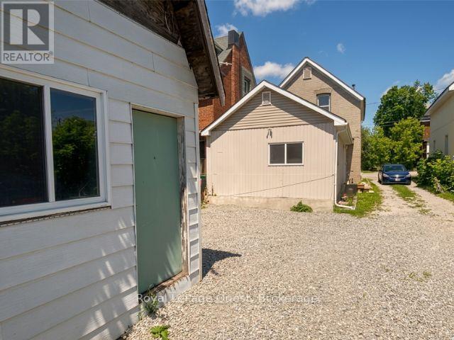 55 ELGIN STREET - 36