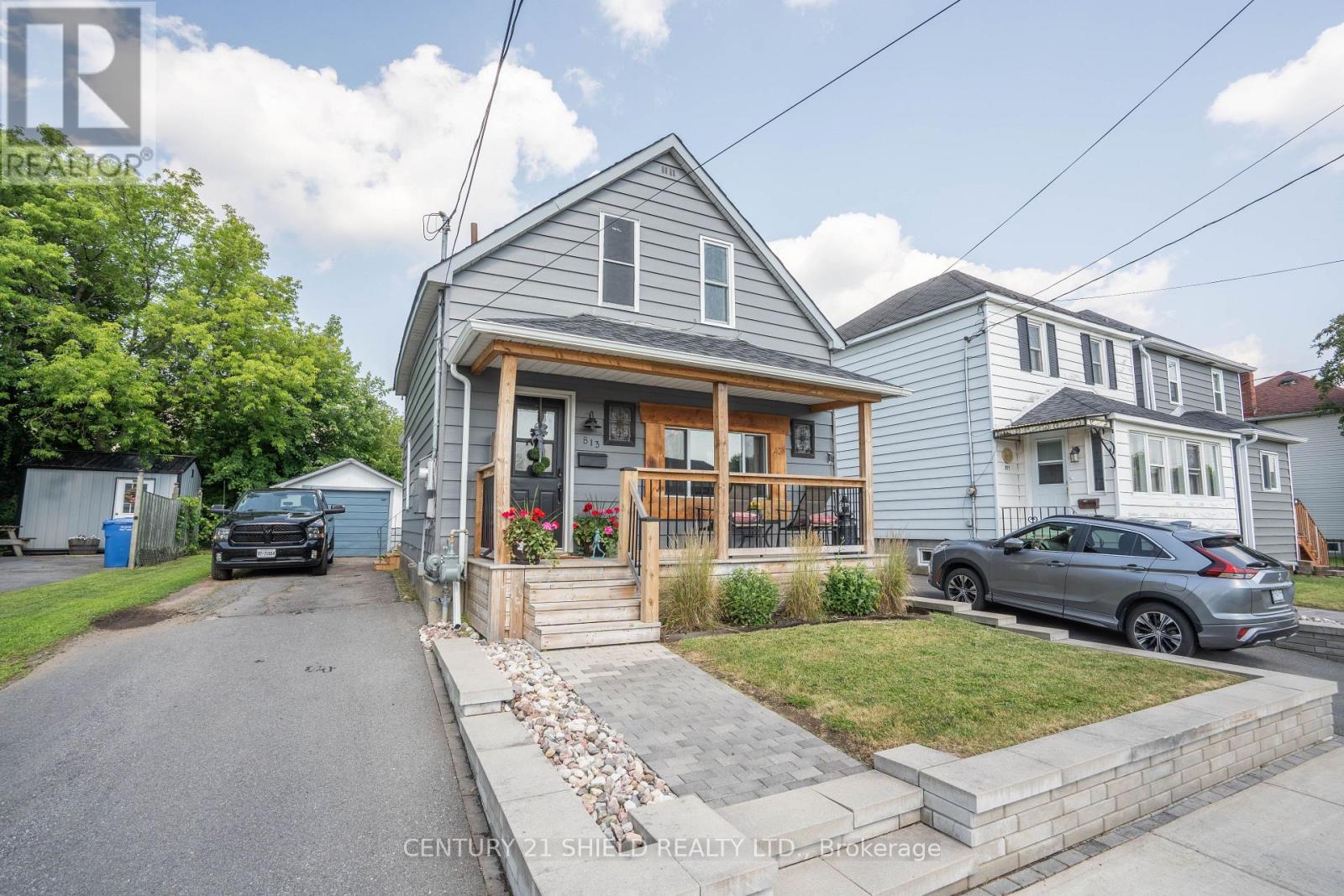 813 YORK STREET - 1