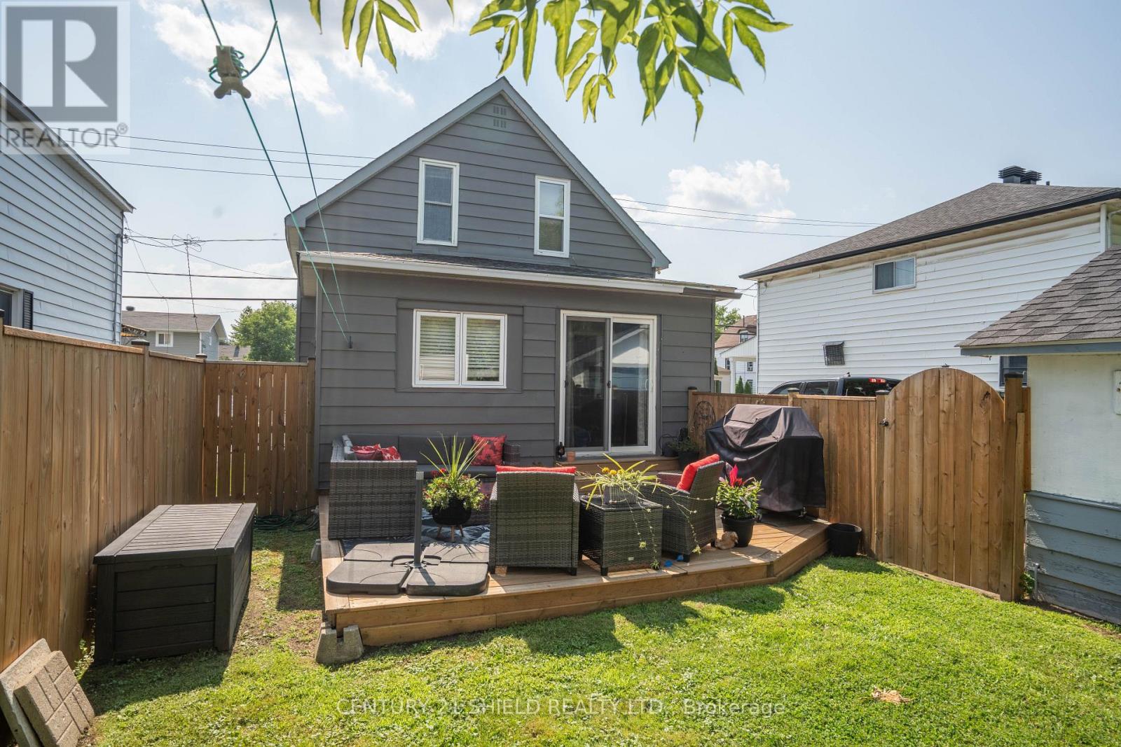 813 YORK STREET - 27
