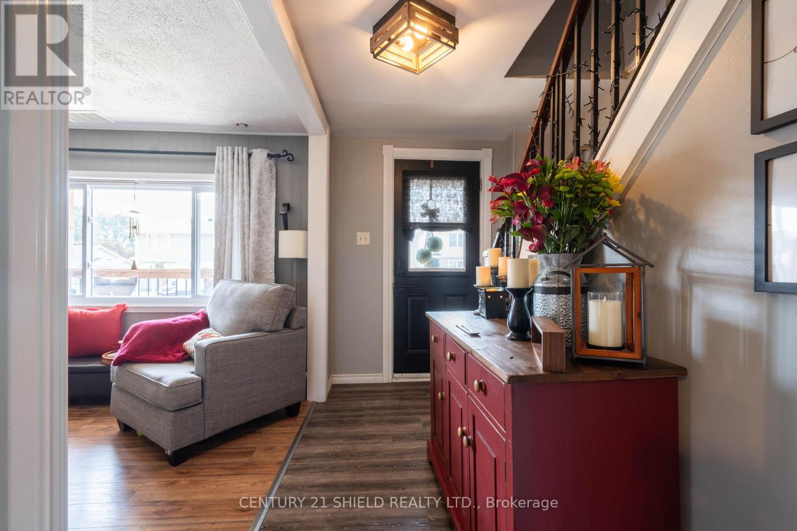 813 YORK STREET - 3