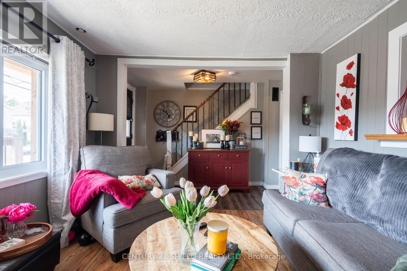 813 YORK STREET - 7