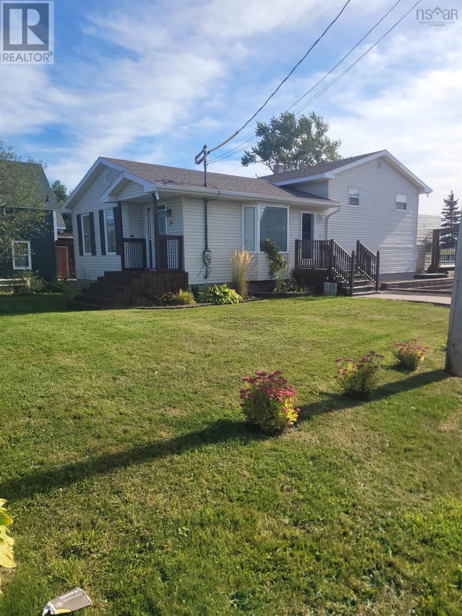 19 Highland Street - 1