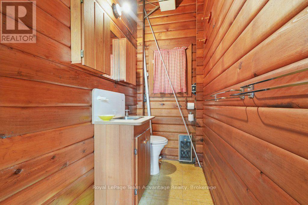 102 BLACKSTONE LAKE WATER - 17