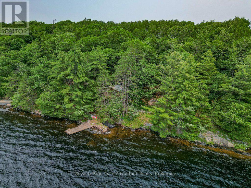 102 BLACKSTONE LAKE WATER - 31