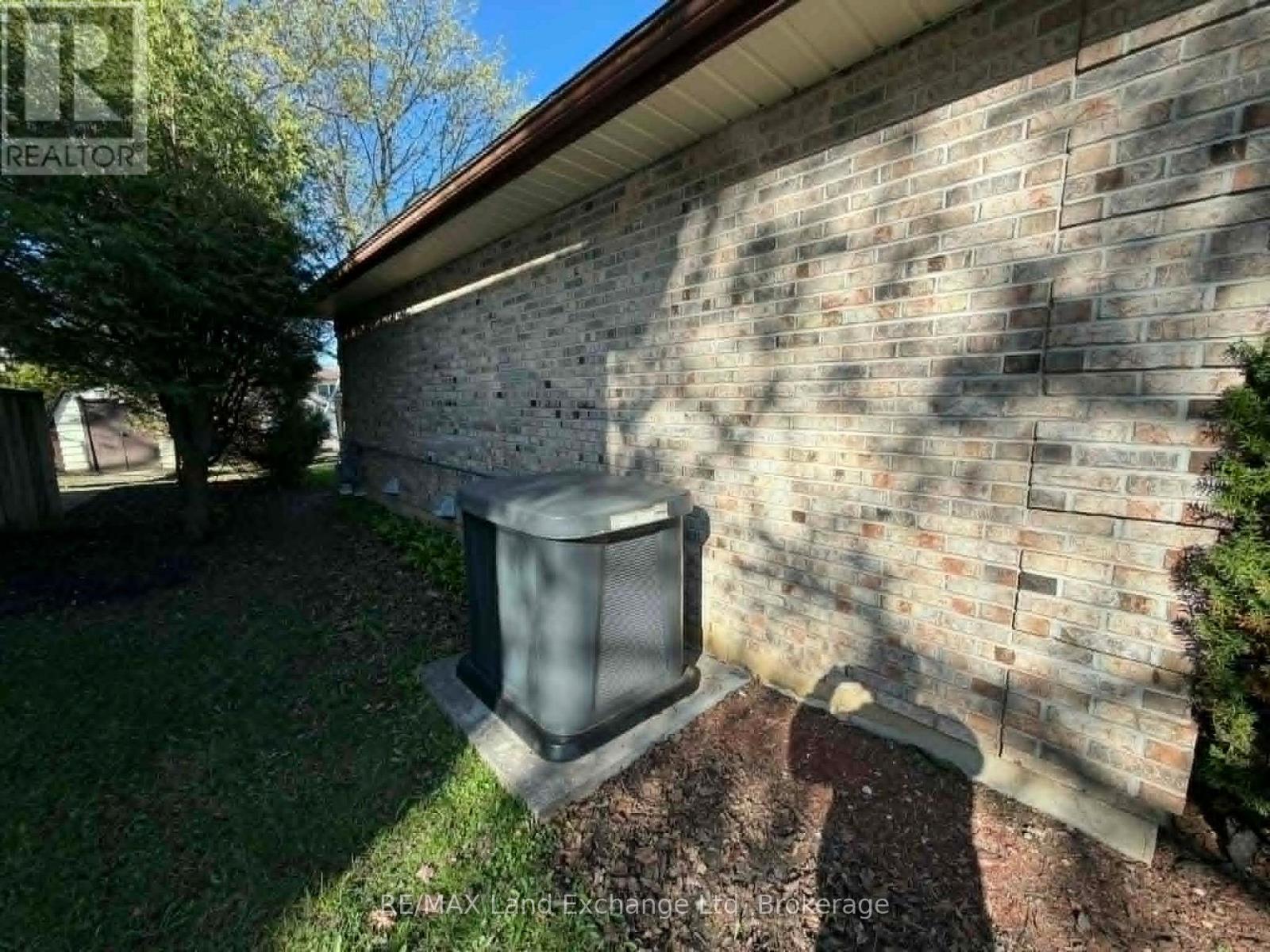 142 CHARLES STREET - 33