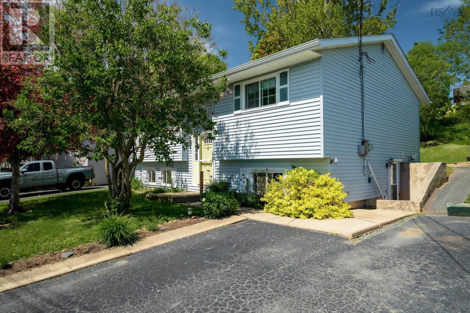 210 Churchill Downs Circle - 1