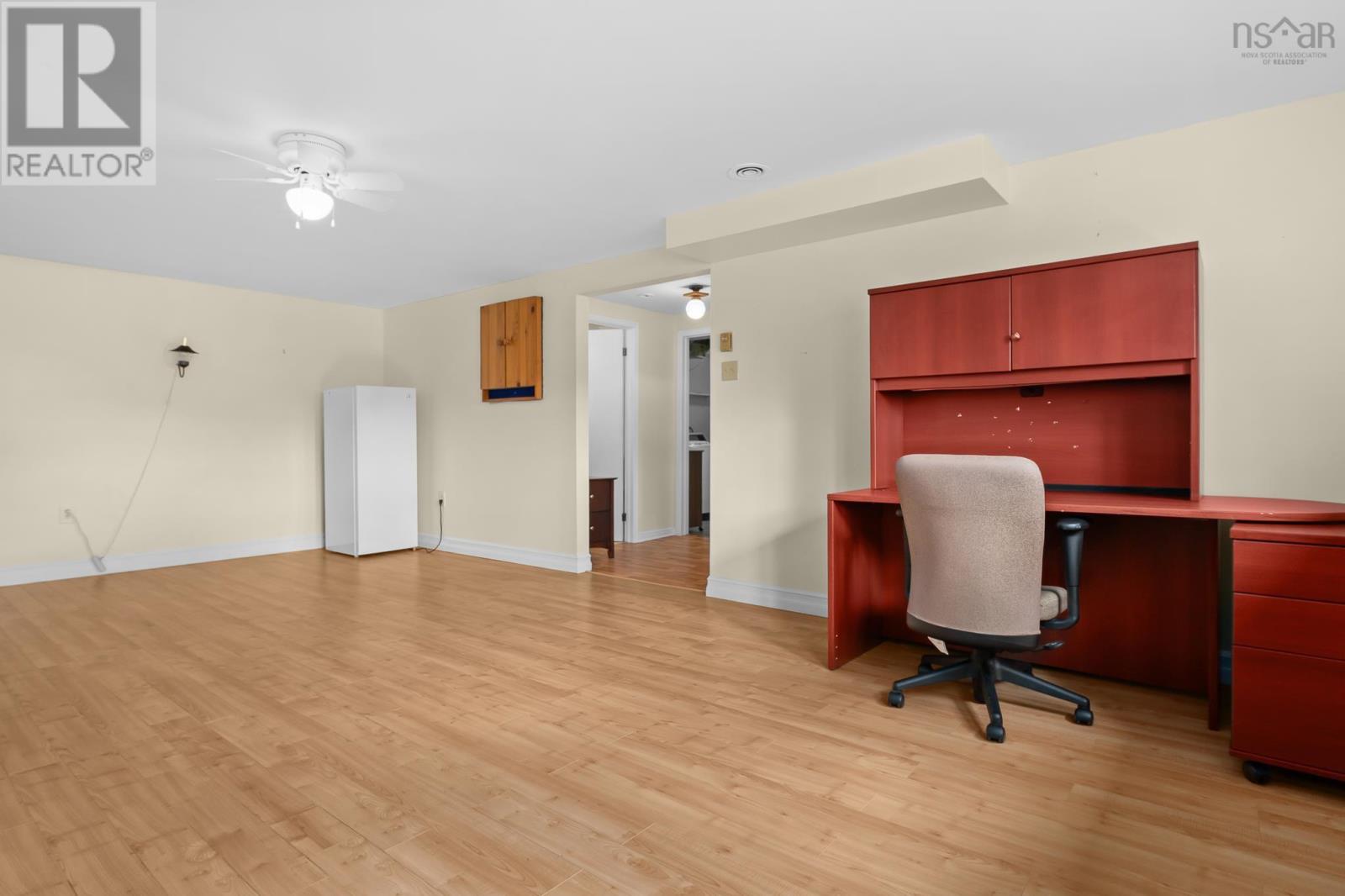 210 Churchill Downs Circle - 25