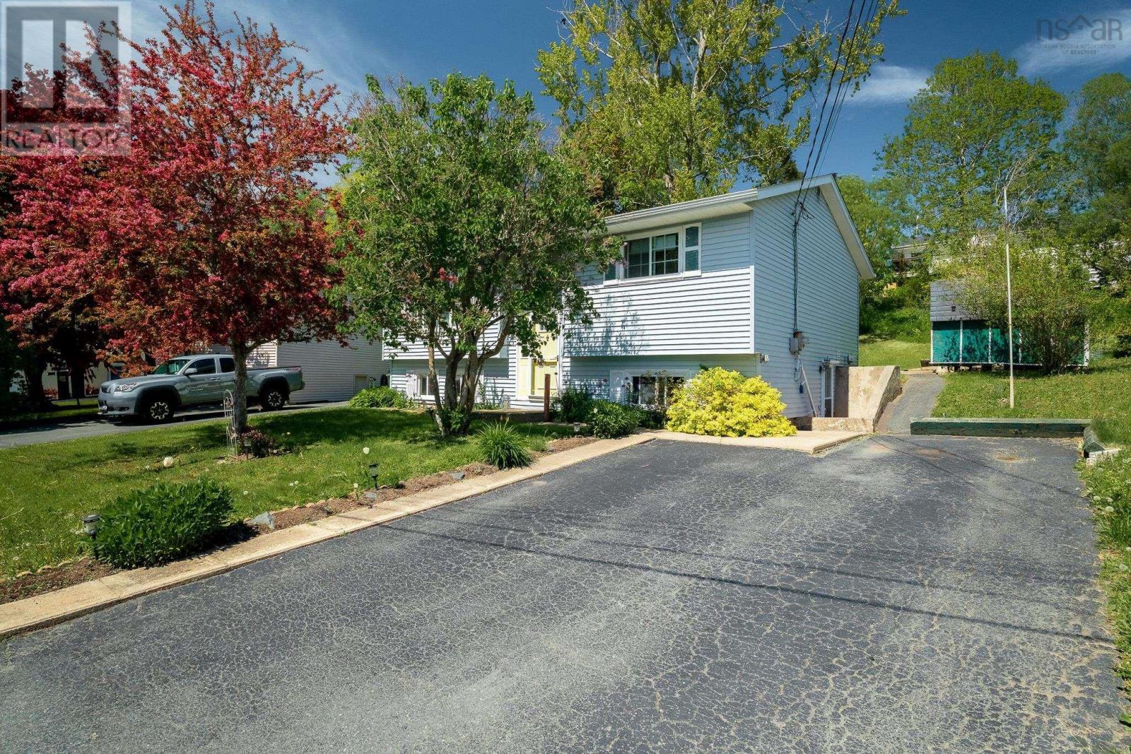 210 Churchill Downs Circle - 33