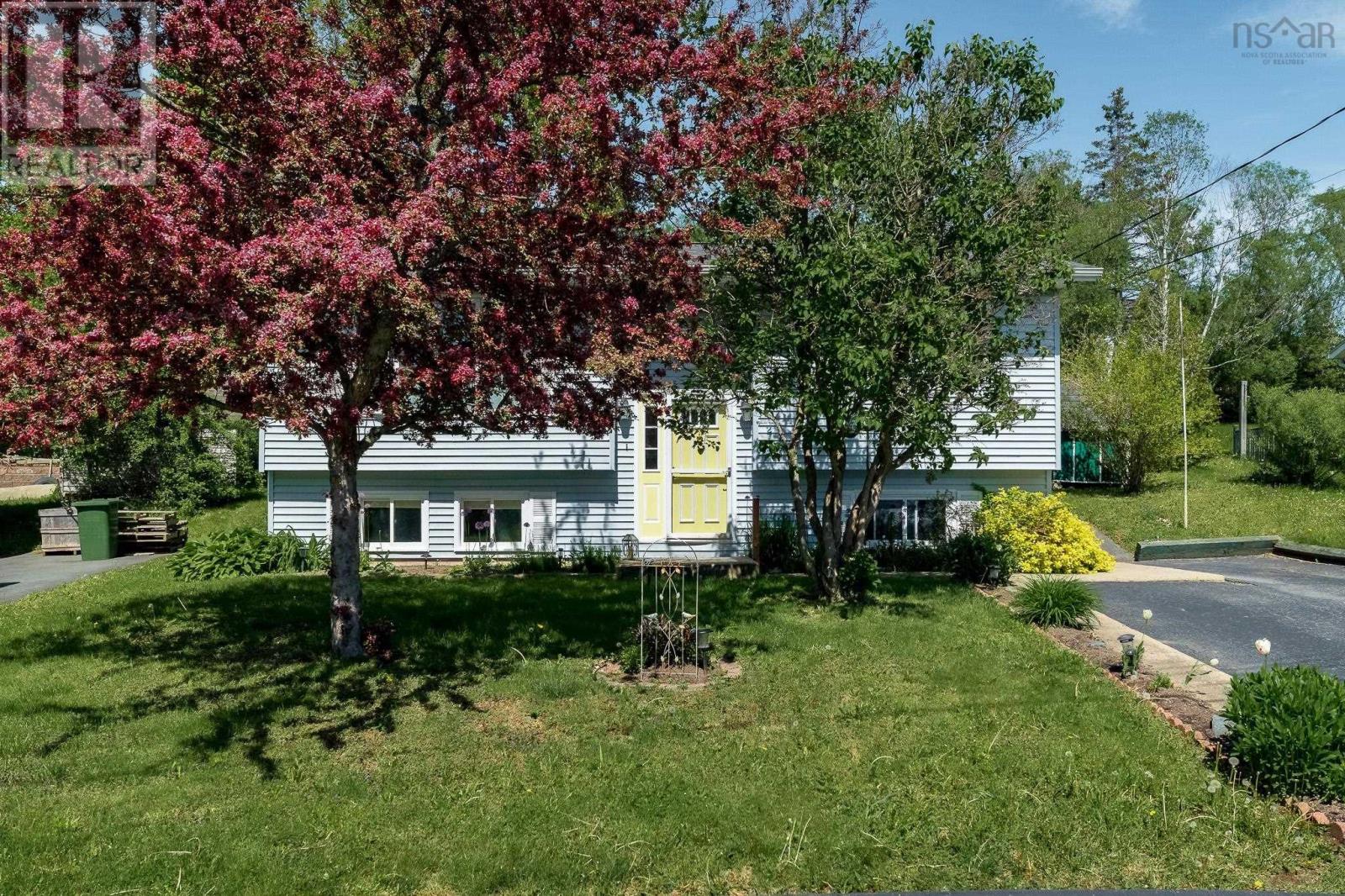 210 Churchill Downs Circle - 35