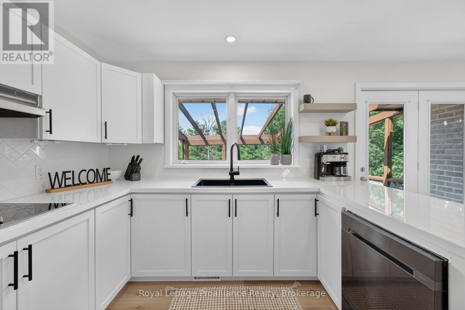 3561 VIENNA CRESCENT - 12