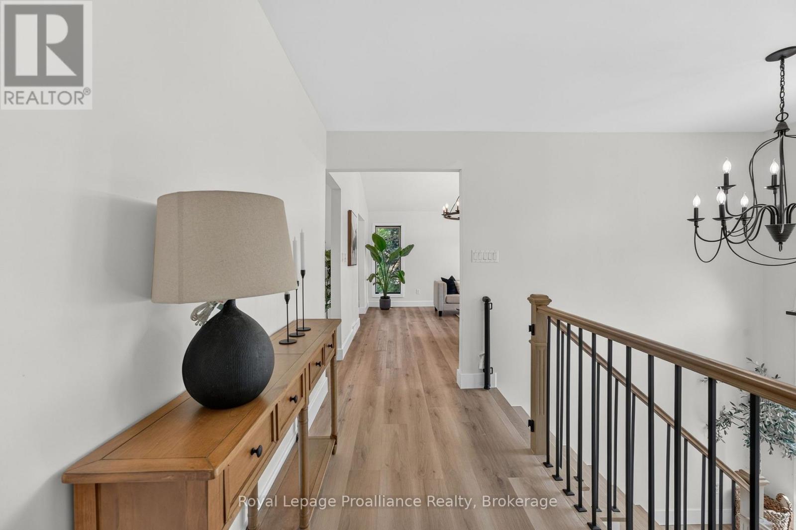 3561 VIENNA CRESCENT - 22