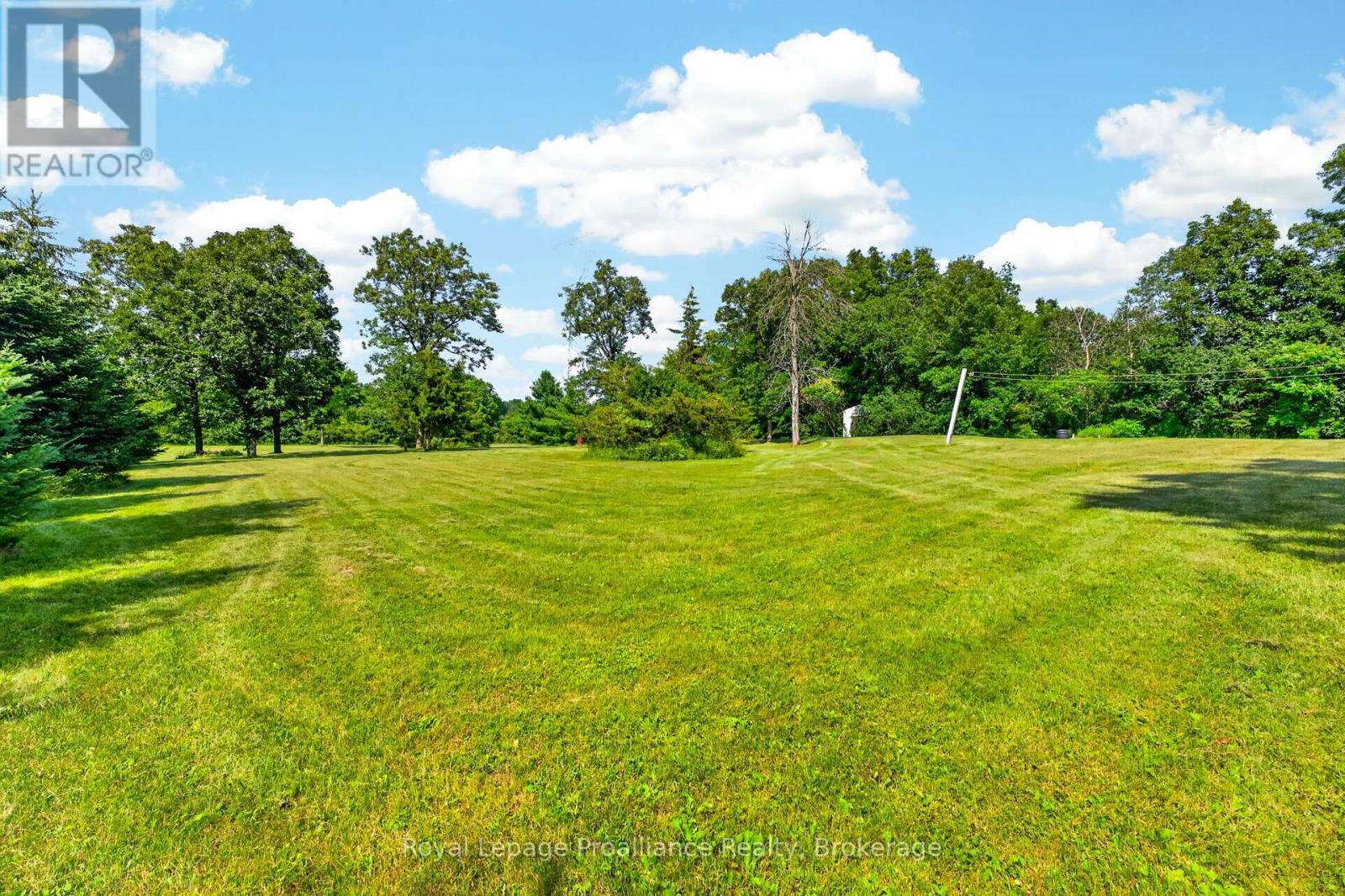 3561 VIENNA CRESCENT - 38