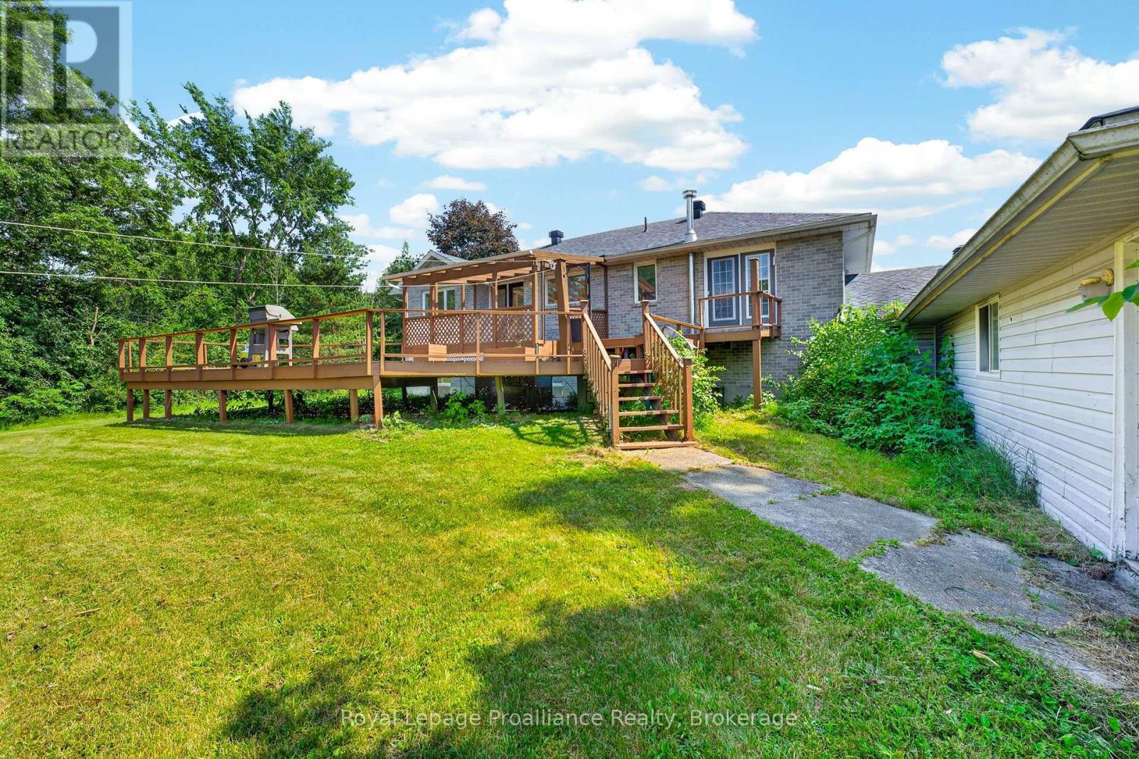 3561 VIENNA CRESCENT - 39