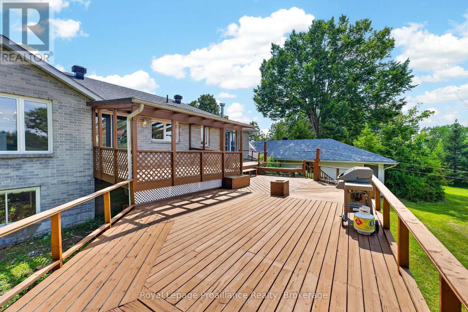 3561 VIENNA CRESCENT - 41