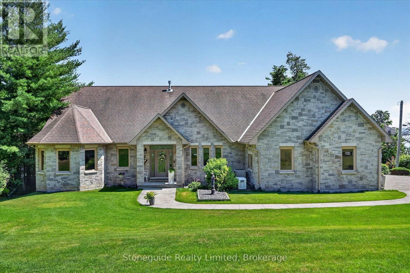 899 SETTLERS TRAIL - 9