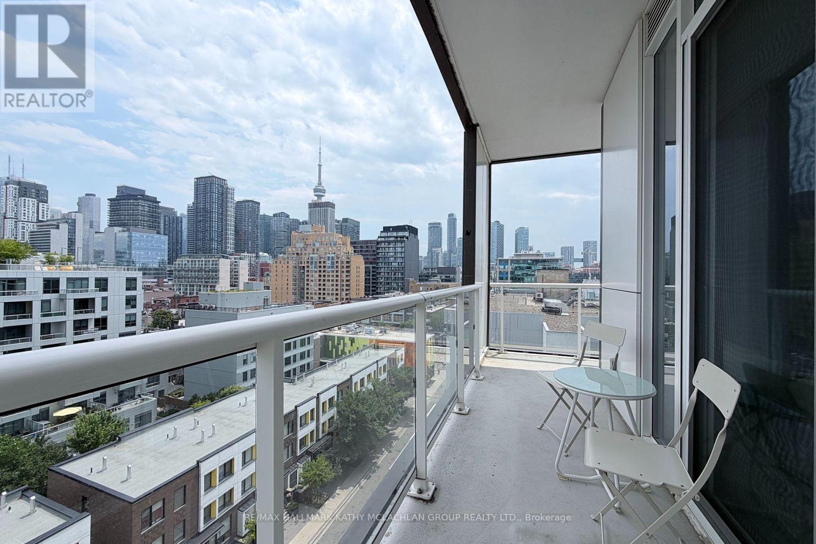 #815 80 VANAULEY STREET - 13