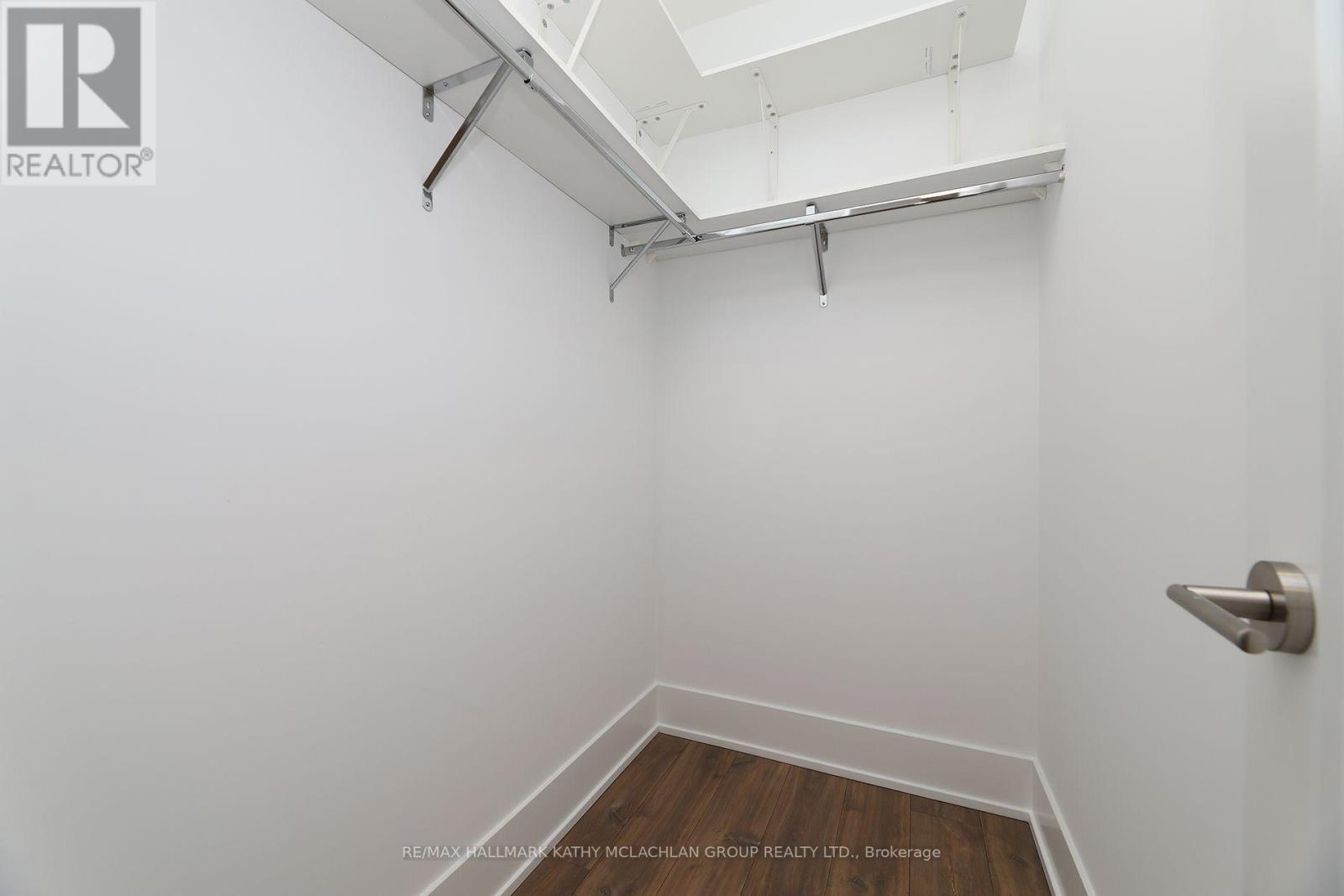 #815 80 VANAULEY STREET - 19