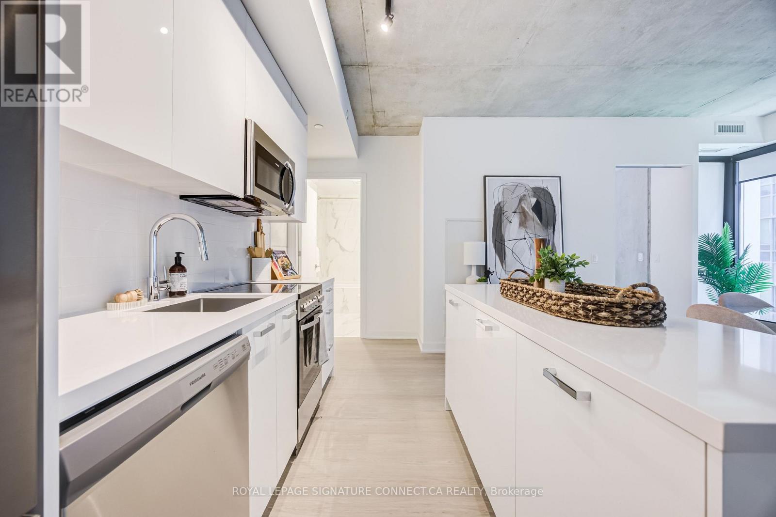 #507 284 KING STREET E - 10