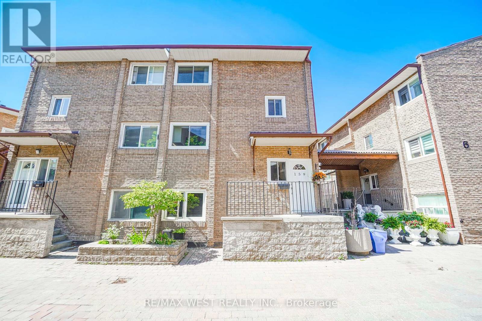 #159 50 SCARBOROUGH GOLF CLUB ROAD - 1