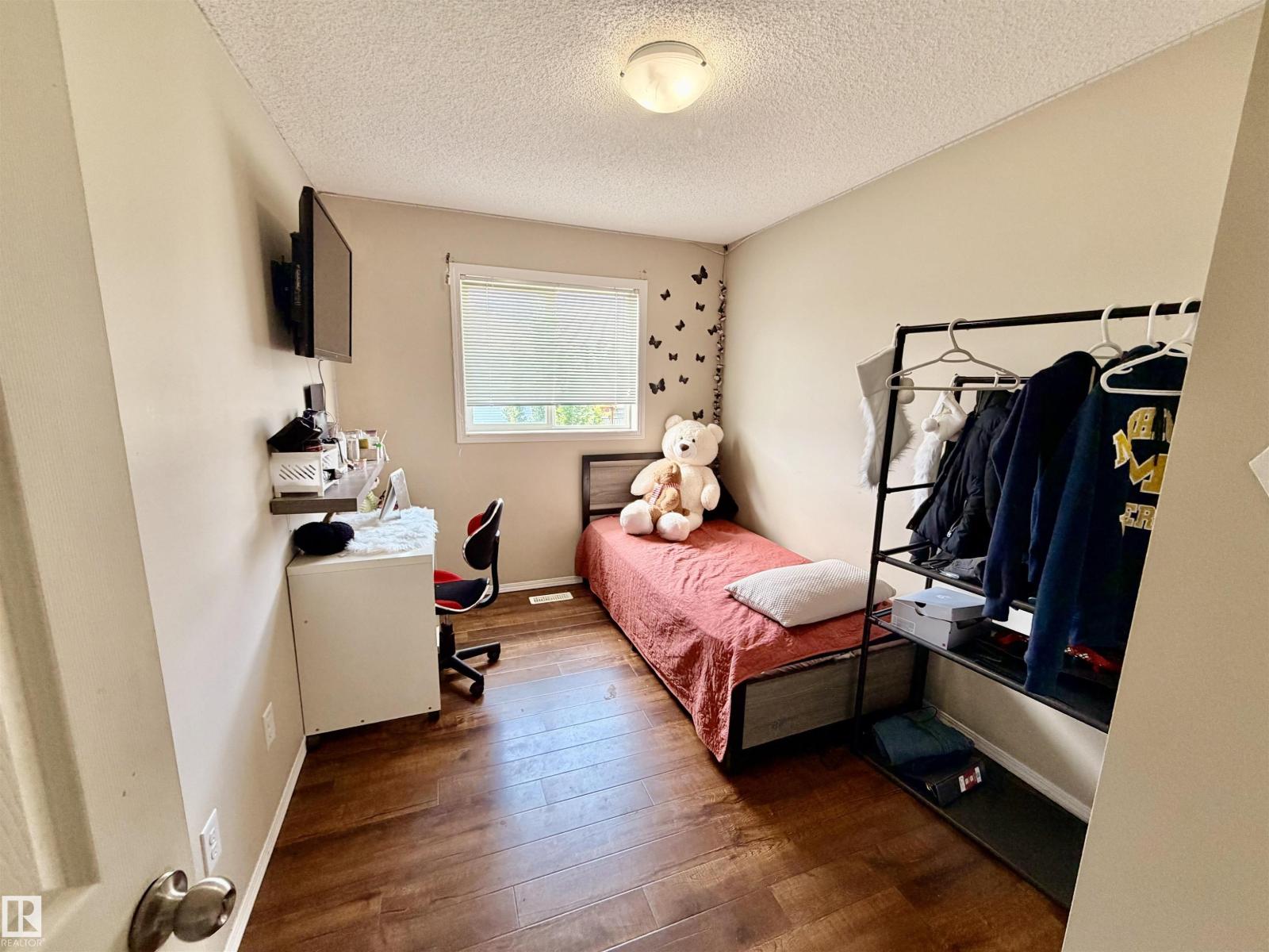 13834 37 ST NW, Clareview Town Centre, Edmonton photo 4