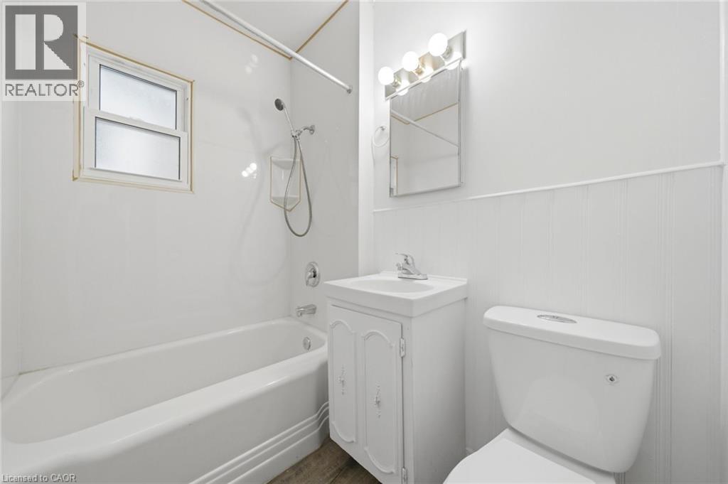 81 CAMBRIDGE Avenue - 10