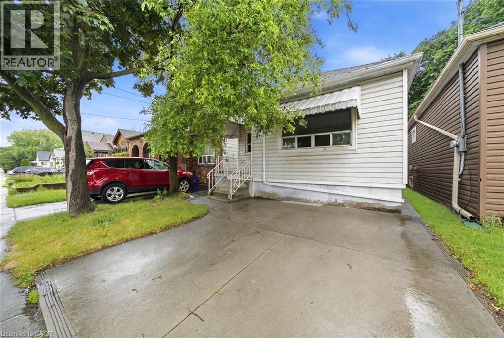 81 CAMBRIDGE Avenue - 2