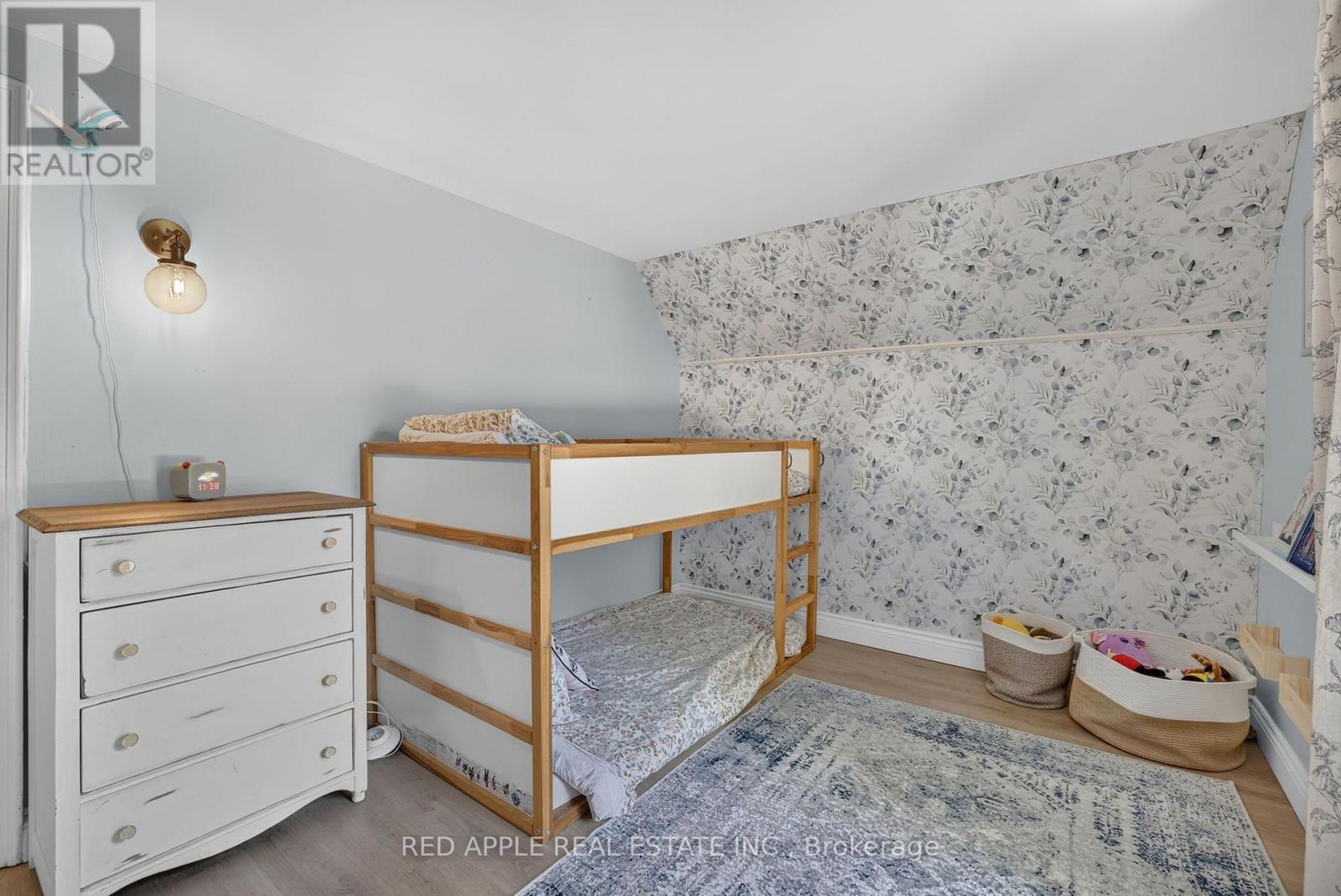 20435 LESLIE STREET - 23