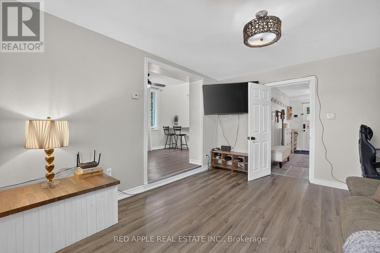 20435 LESLIE STREET - 29