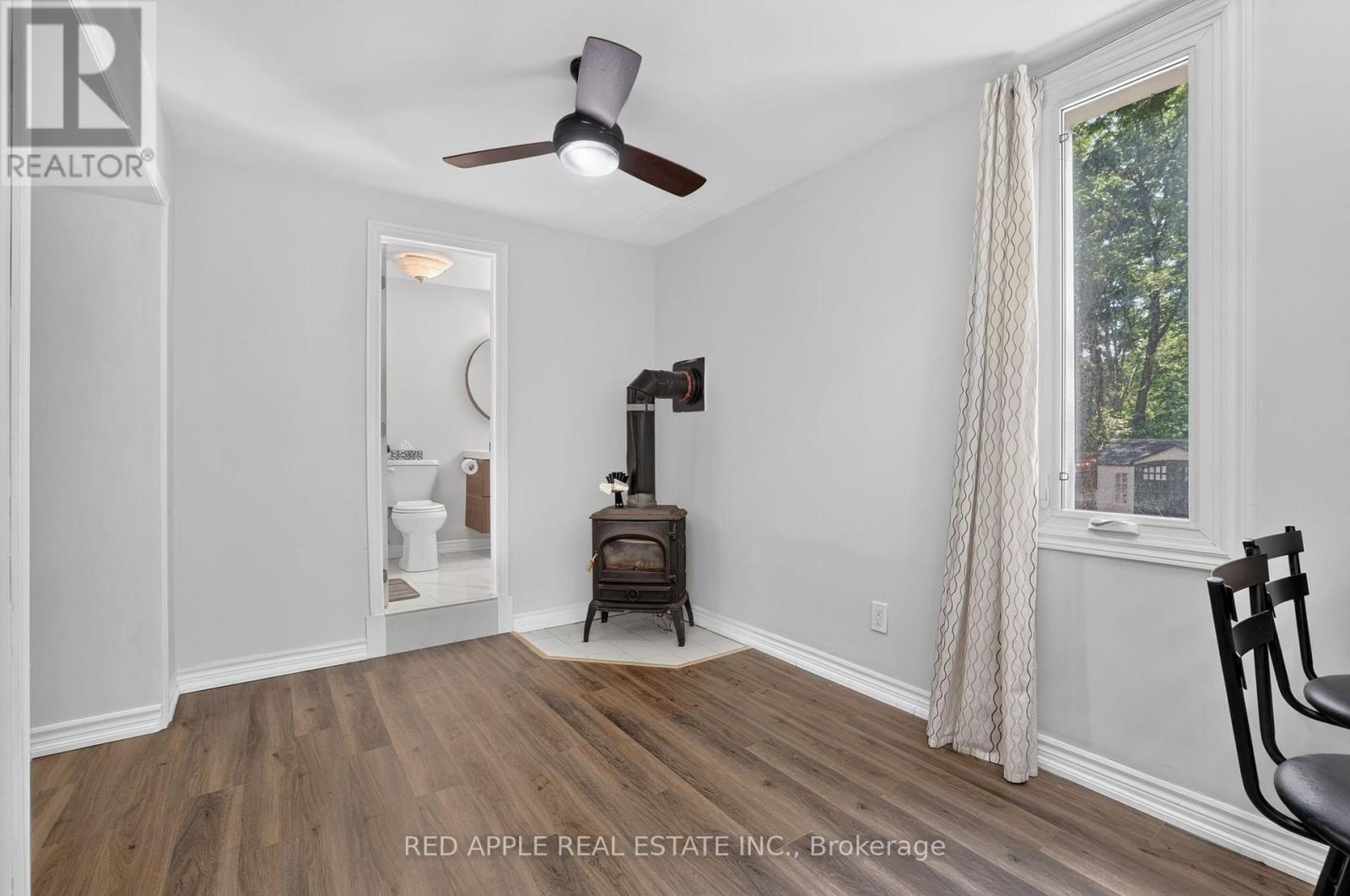 20435 LESLIE STREET - 33