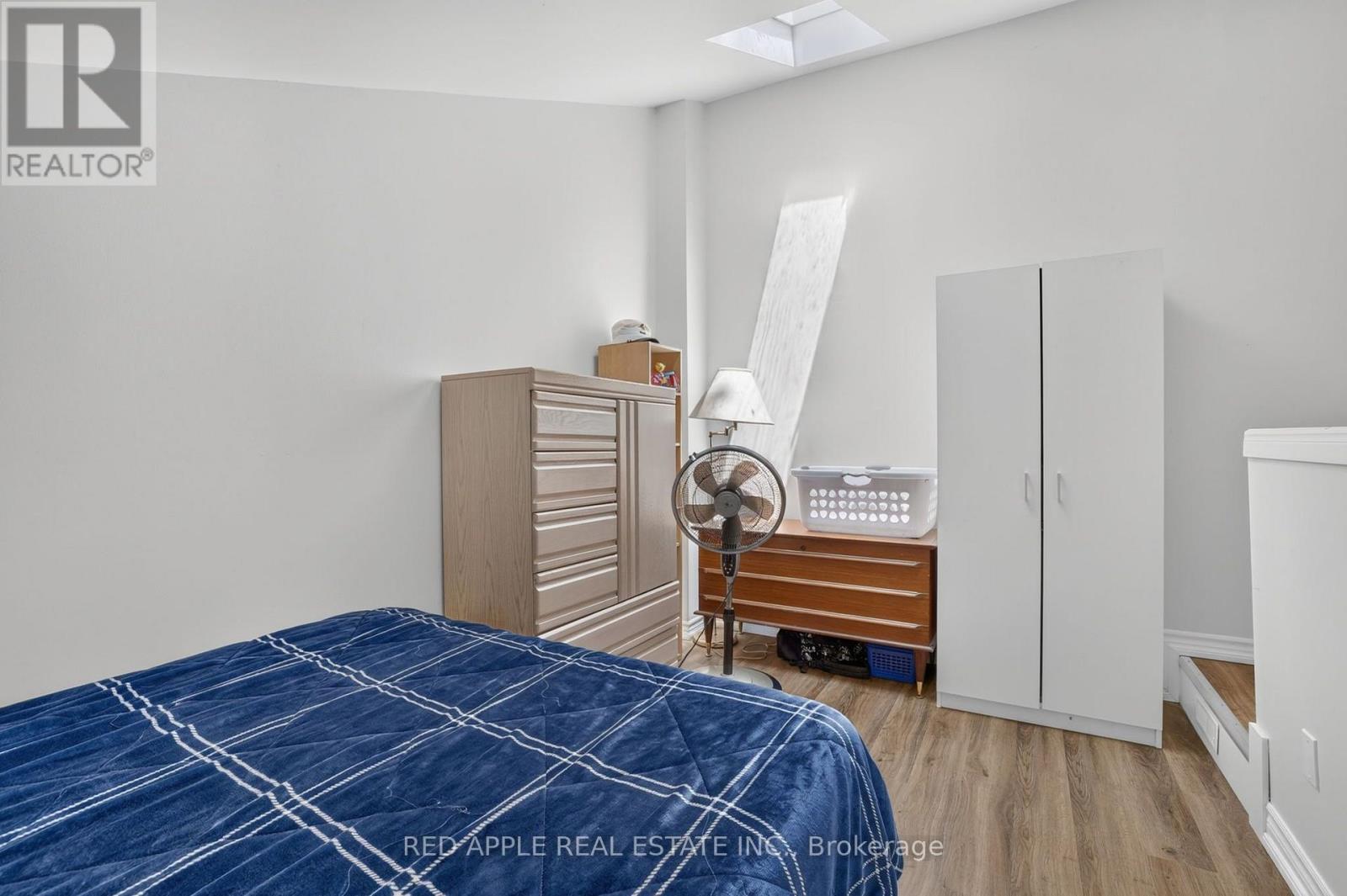 20435 LESLIE STREET - 39