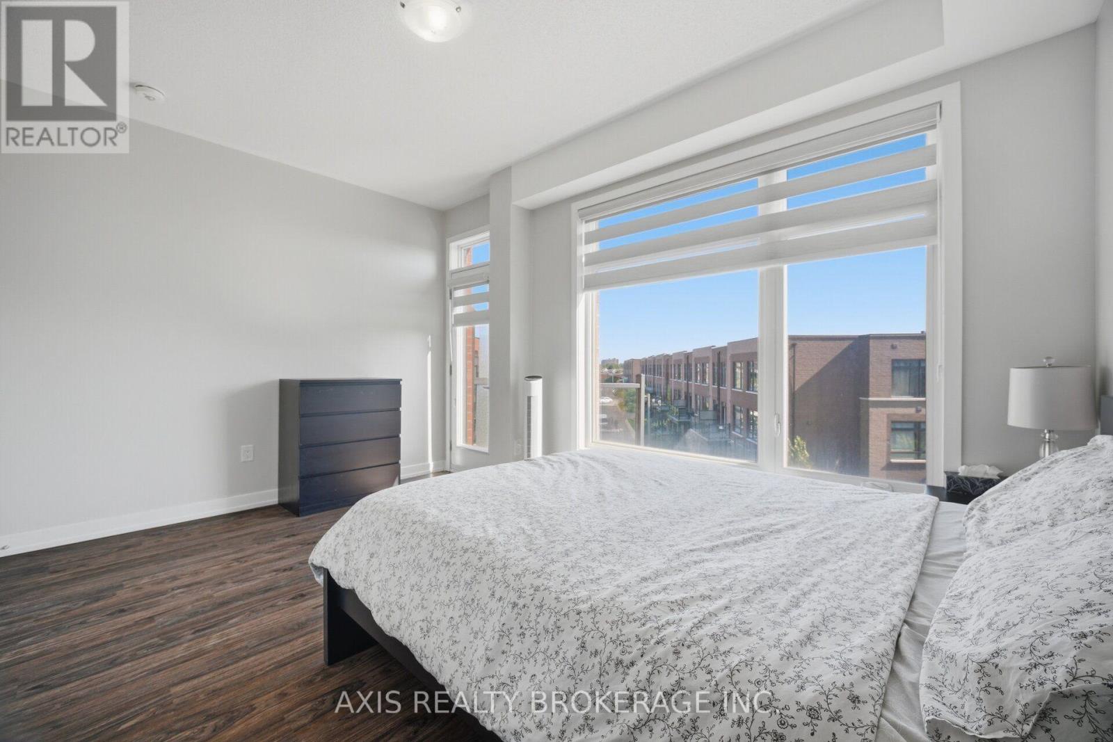 250 DALHOUSIE STREET - 21